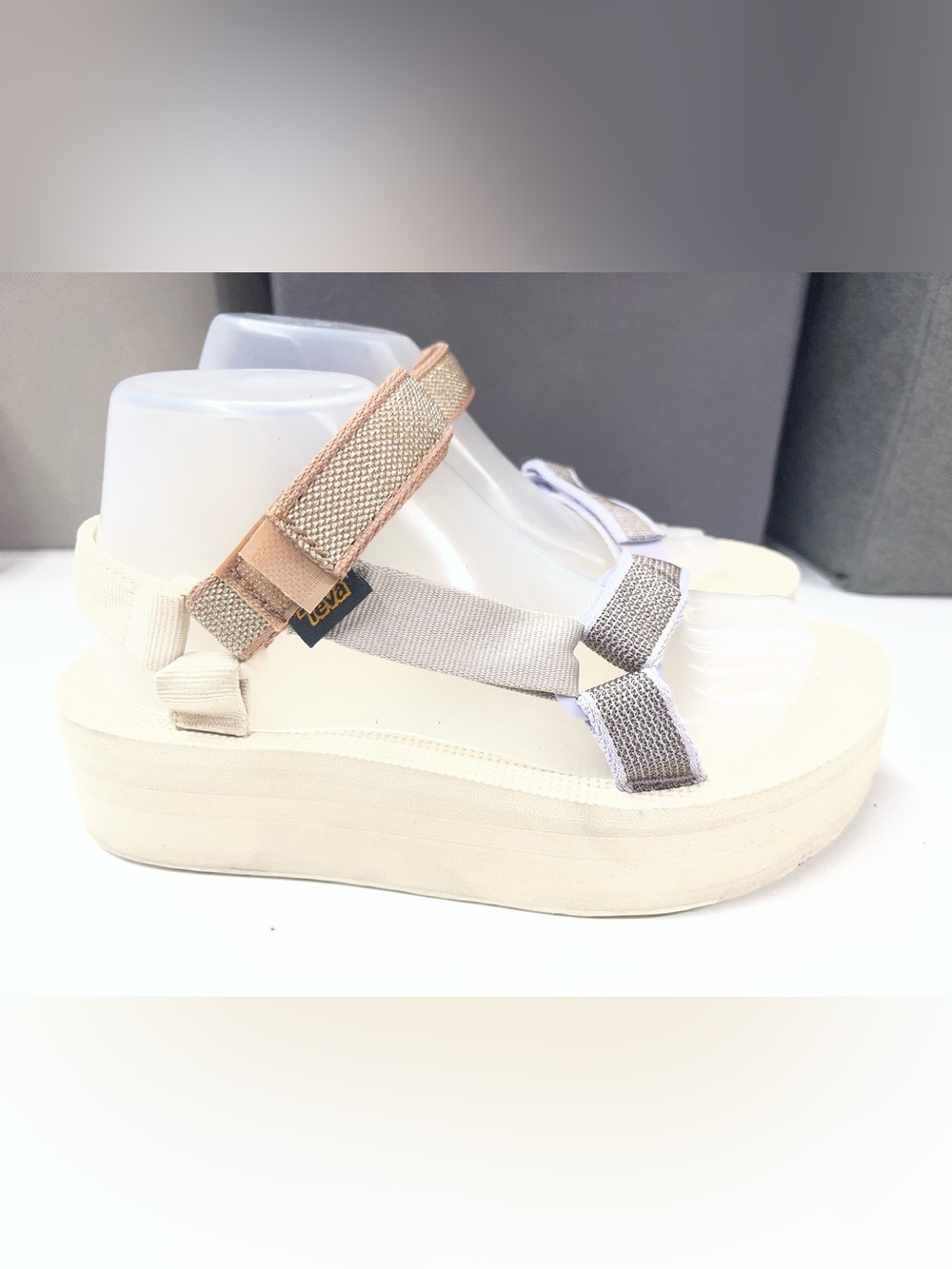 Teva Flatform Universal Karina sandals in a macaroon metallic multi colorway - Picture 6 of 8